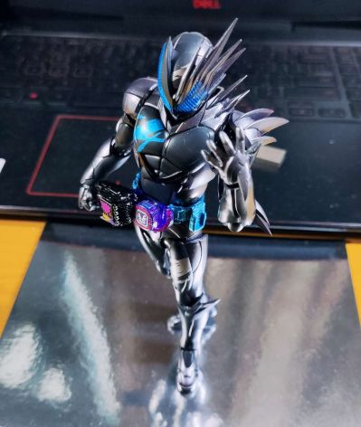 S.H.Figuarts  假面骑士劫克利维斯