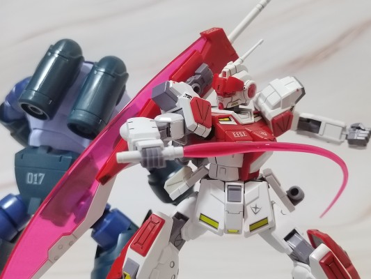 HG 机动战士高达 侵略者部队 红骑士