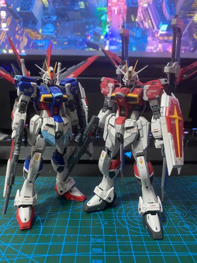 RG  巨剑型脉冲高达