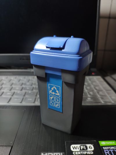 蔚蓝档案 霞泽美游 小心谨慎的观察