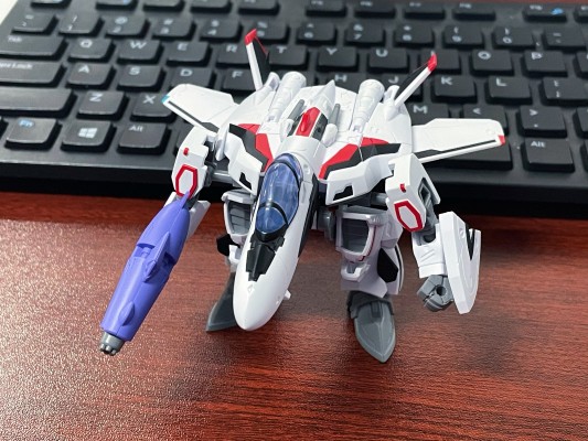 TINY SESSION 超时空要塞F VF-25F 弥赛亚女武神(有人专用) 与雪莉