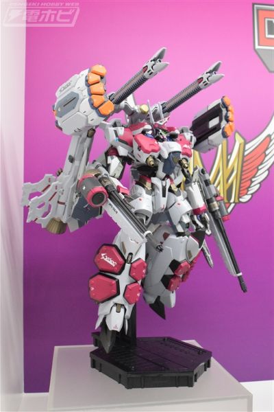 DX超合金 超时空要塞系列 VF-31AX  卡伊洛斯 进阶型 （米拉吉·法莉娜·吉纳斯专用机）对应武装配件套装