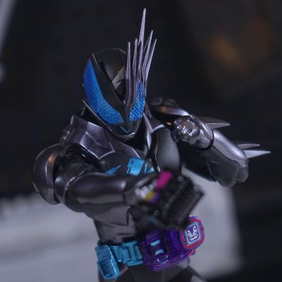 S.H.Figuarts  假面骑士劫克利维斯