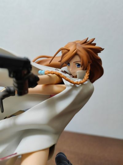 エル・カザド 娜迪 