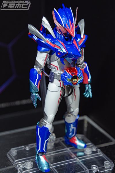 S.H.Figuarts  假面骑士利维斯 假面骑士寂流