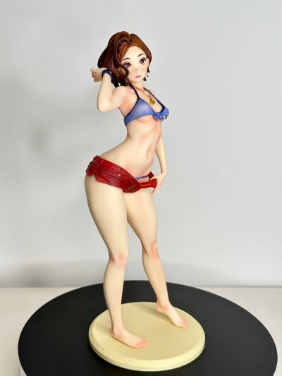 岸见荣子 在客户公司中露出其丰满肉体晒日光浴ver.