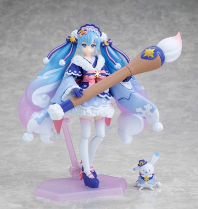figma#EX-067 初音未来系列  雪未来 冬丽