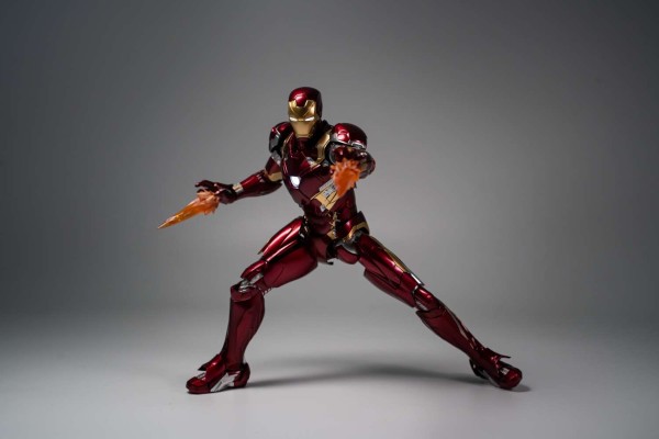 3Z0256 DLX系列 美国队长3：内战 钢铁侠 46号装甲