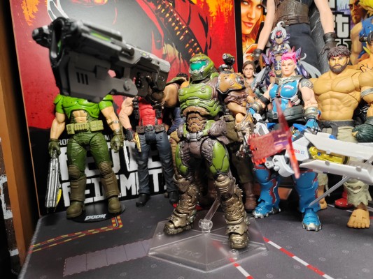 figma#SP-140 毁灭战士：永恒 毁灭战士