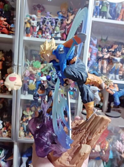 FiguartsZERO [超激战]  龙珠Z 超级赛亚人特兰克斯 -第二位超级赛亚人-