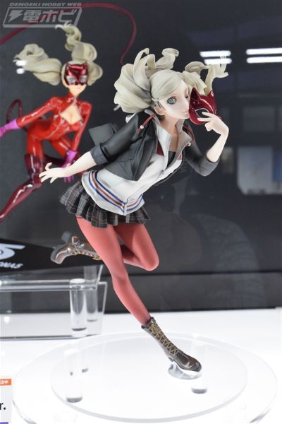 女神异闻录5皇家版 高卷杏 校服