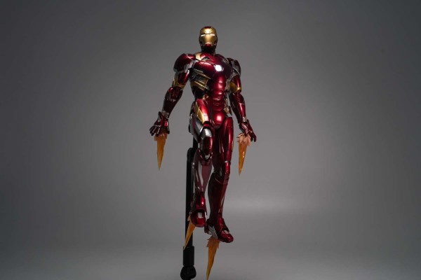 3Z0256 DLX系列 美国队长3：内战 钢铁侠 46号装甲