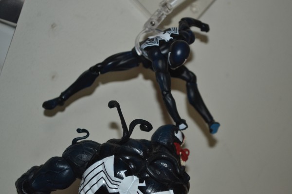 Mafex No.168 漫威漫画 蜘蛛侠 黑色战衣  (漫画版)