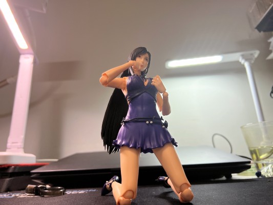 PLAY ARTS改 最终幻想7 重制版 蒂法・洛克哈特 - 礼服 -