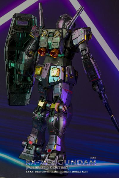 PG UNLEASHED 1/60 RX-78-2高达(偏光涂层版)