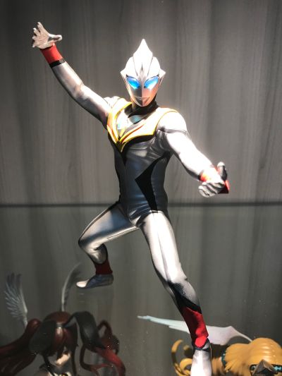 英雄勇像 迪迦奥特曼  假迪迦