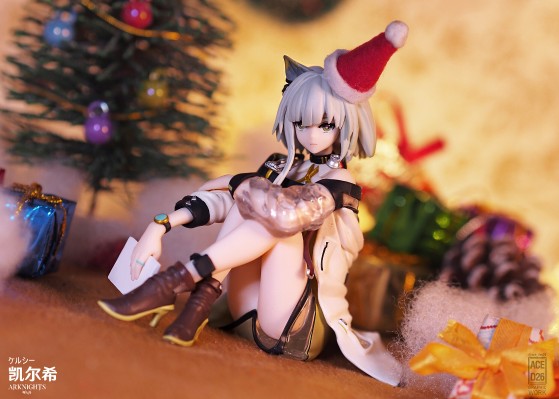 压泡面手办 明日方舟 凯尔希