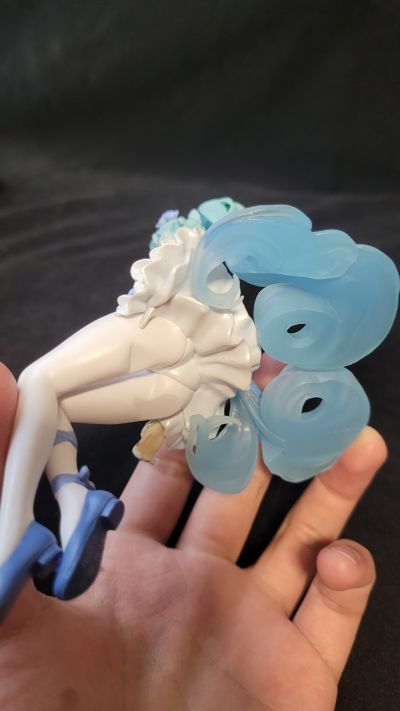 压泡面 初音未来 花仙子 粉蝶花