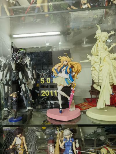 KYOSHO Alice Motors 赛车女郎 爱丽丝