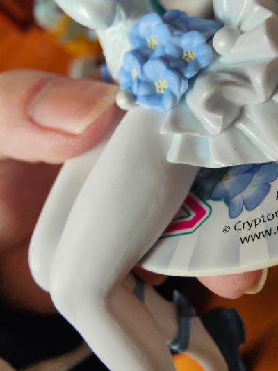 压泡面 初音未来 花仙子 粉蝶花