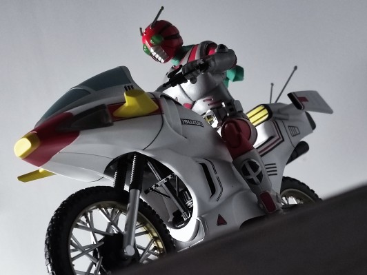 S.H.Figuarts 假面骑士 地狱大使