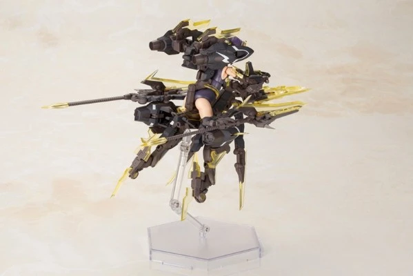 机甲少女 黑皙魔鹫