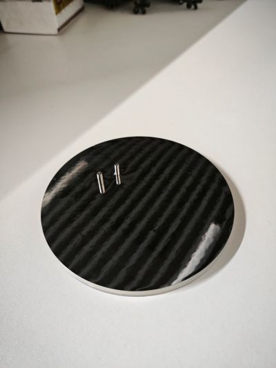 蹲下的JK 脱衣版