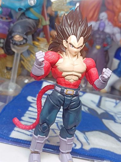 S.H.Figuarts 龙珠GT  超级赛亚人4 贝吉塔