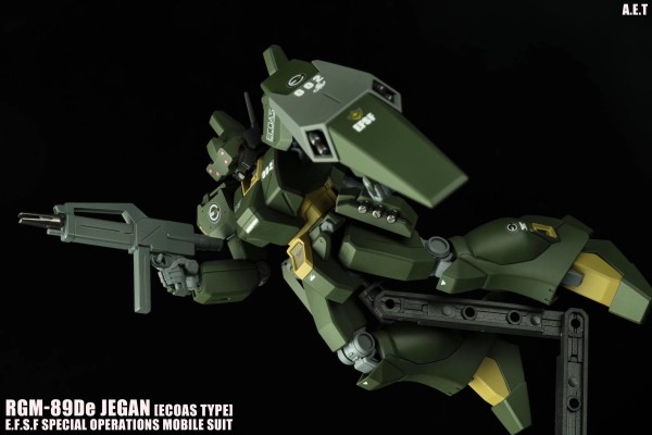 HGUC 1/144 	RGM-89De 杰刚（ECOAS式样）