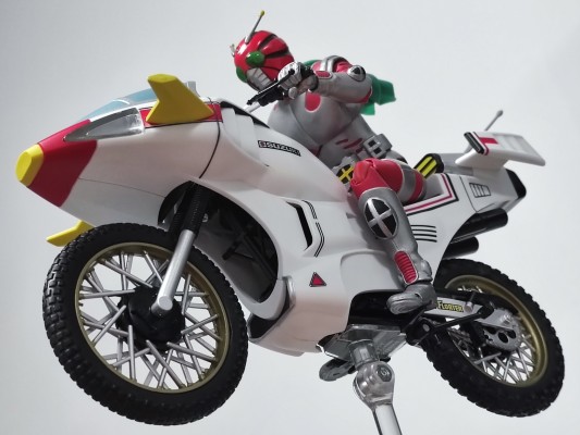 S.H.Figuarts 假面骑士 地狱大使