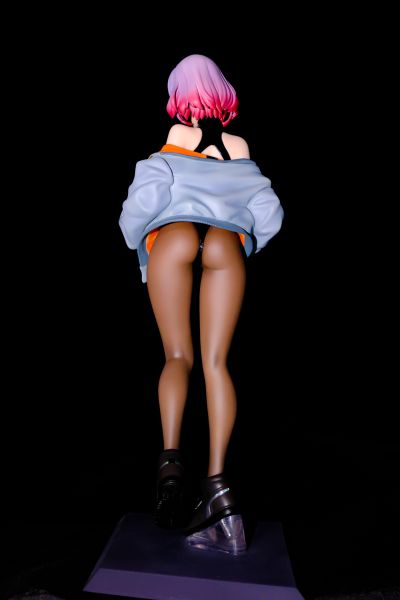 运动鞋×高开衩×口罩 露娜