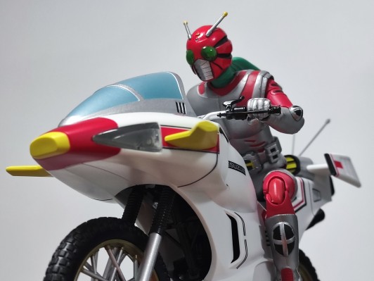 S.H.Figuarts 假面骑士：佐修 地狱潜行者