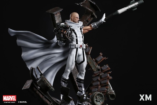 漫威 万磁王 白装版