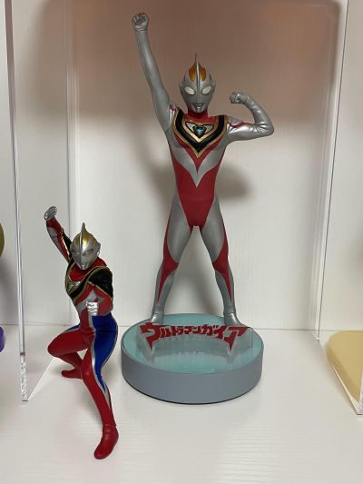 真的杰作系列PLUS 盖亚奥特曼V2 登场造型