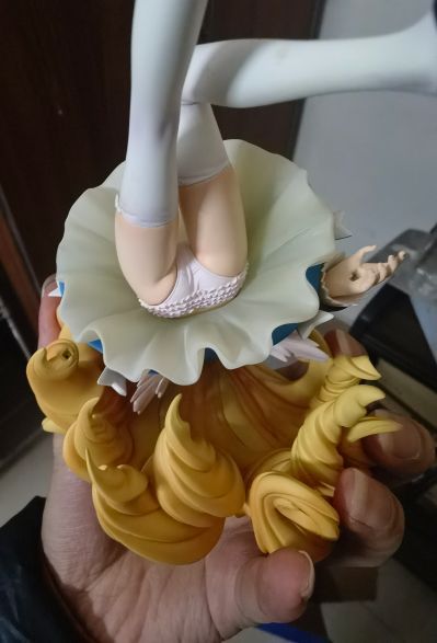 KYOSHO Alice Motors 赛车女郎 爱丽丝