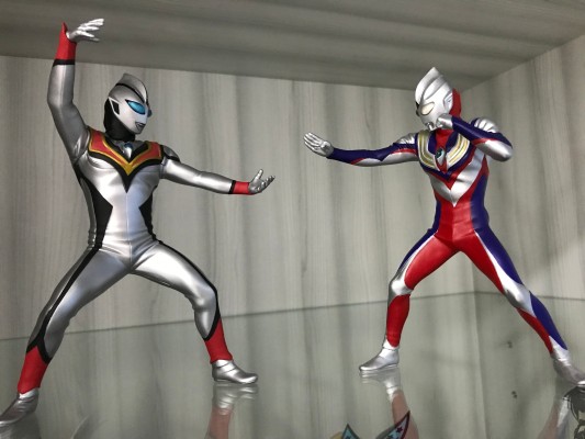 英雄勇像 迪迦奥特曼  假迪迦