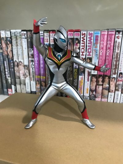 英雄勇像 迪迦奥特曼  假迪迦