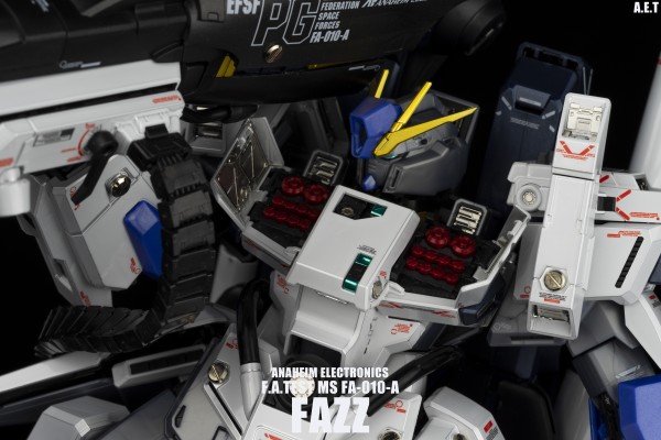 MG 高达前哨战 FA-010A 先行量产型全装甲型ZZ高达 Ver. Ka〔钛金属配色〕