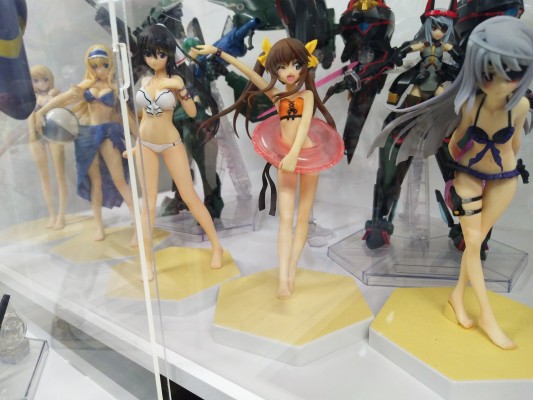 机娘计划  IS〈无限斯特拉托斯〉 蓝色之泪×塞西莉娅・奥尔科特