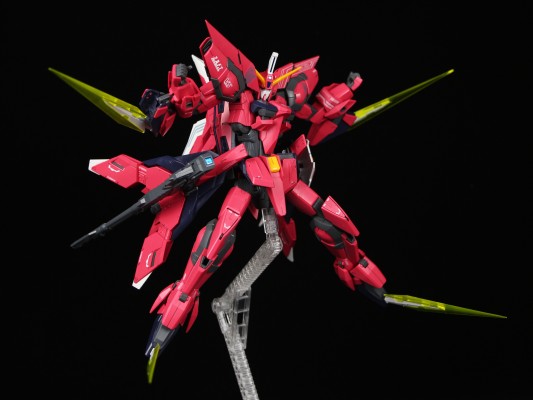 MG 1/100 神盾高达