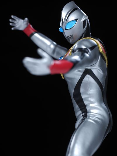 英雄勇像 迪迦奥特曼  假迪迦