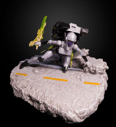 变形金刚 大师级 MP-55 夜莺夜影