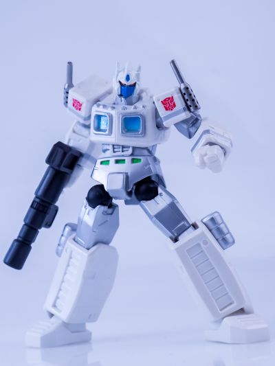 REVOLTECHNo.019变形金刚 フレンドショップ限定 ウルトラマグナス