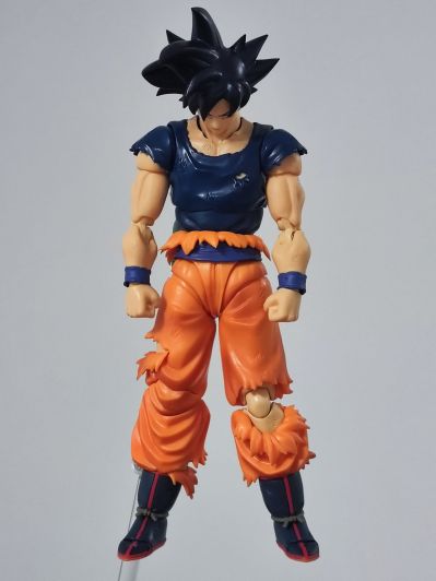 S.H.Figuarts   龙珠超 孙悟空 自在极意功“兆” -会场限定配色版-