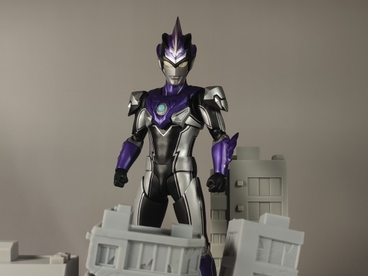 S.H.Figuarts 罗布奥特曼 布鲁奥特曼 旋风形态