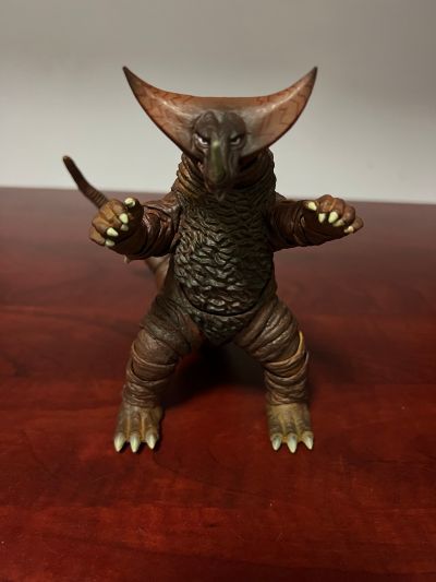 S.H.Figuarts  哥莫拉