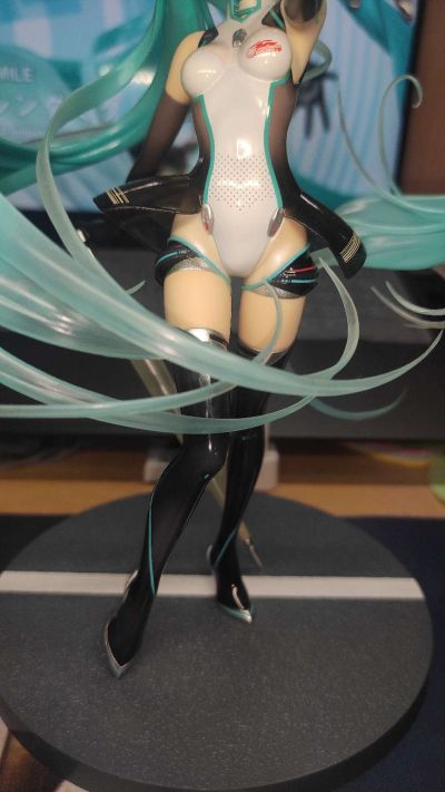 粘土人 #172a VOCALOID 初音未来 赛车手2011版