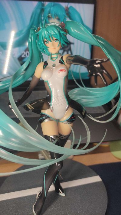 粘土人 #172a VOCALOID 初音未来 赛车手2011版