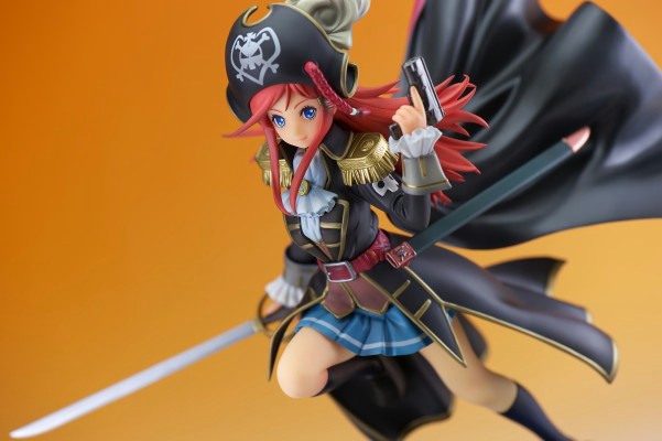 迷你裙宇宙海賊 加藤茉莉香