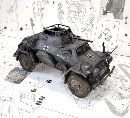 35270 1/35 Sd.Kfz.222（附带蚀刻部件/铝制枪管）